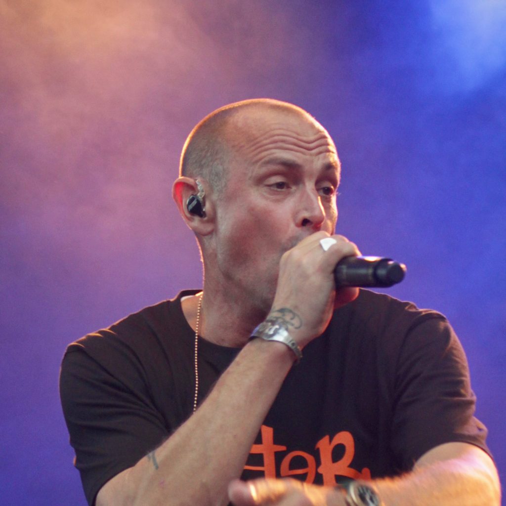 Händerna i taket… Så&nbsp;klart!